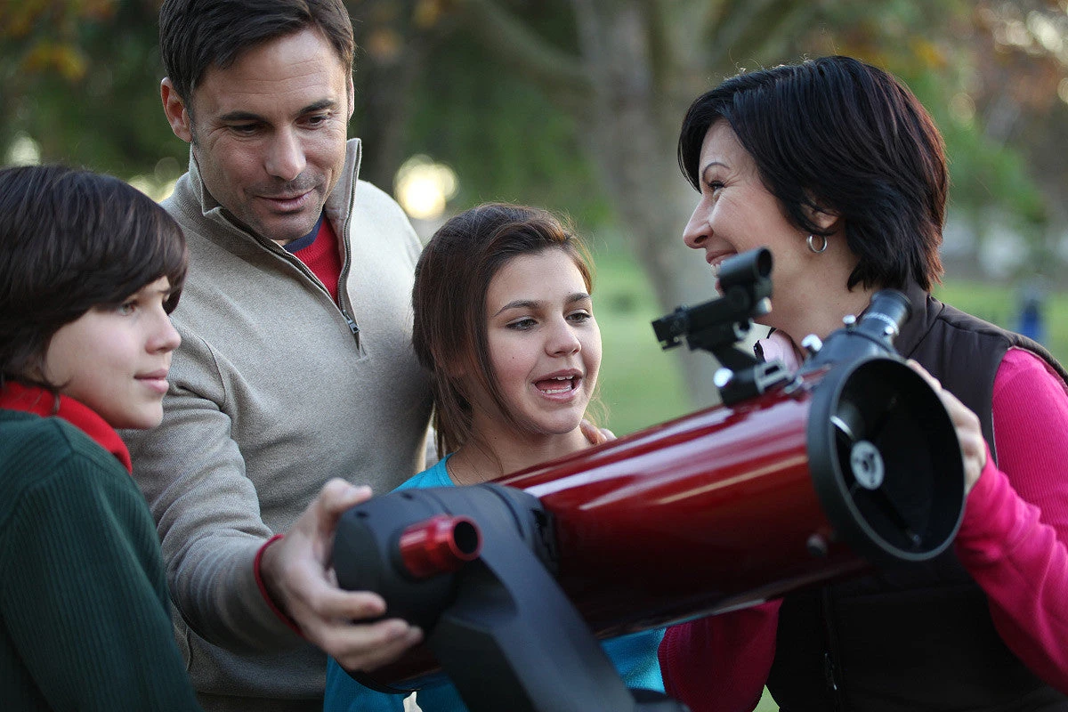 Celestron SkyProdigy 130 Computerized Telescope - Image 4